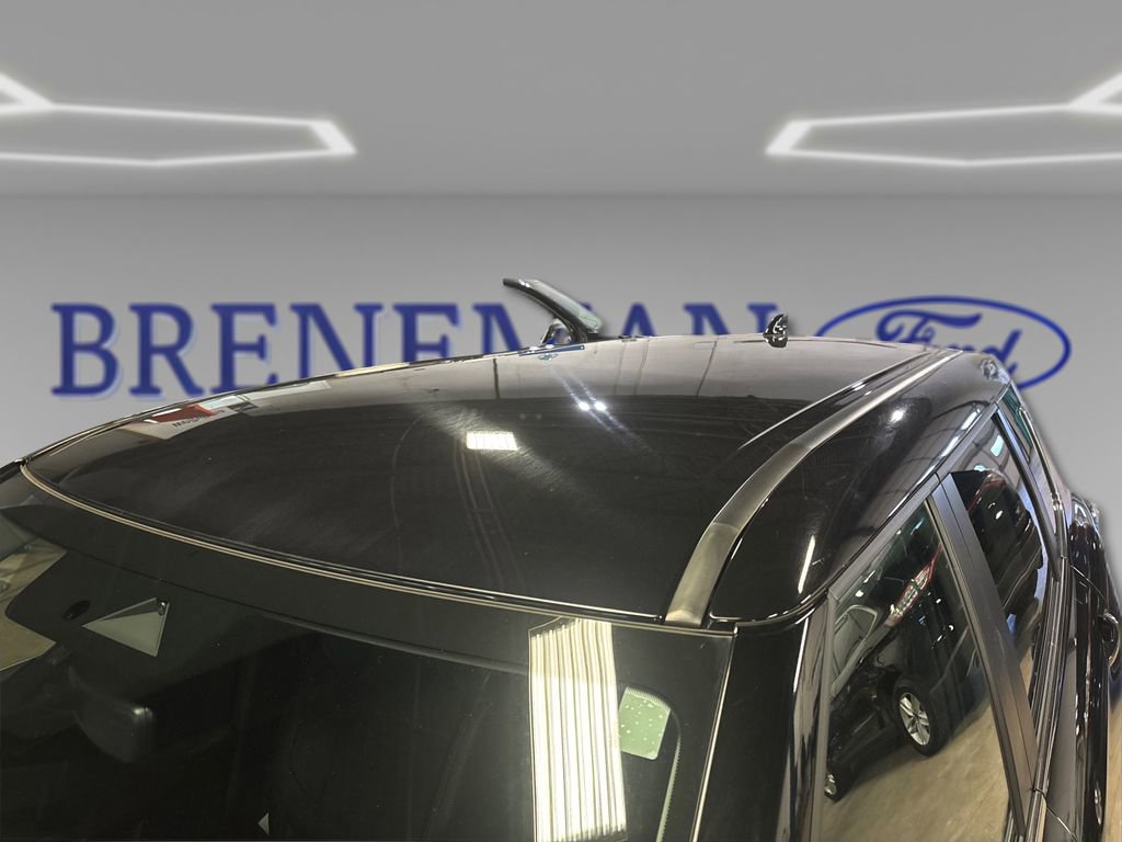 Used 2025 Mitsubishi Outlander SE image 12