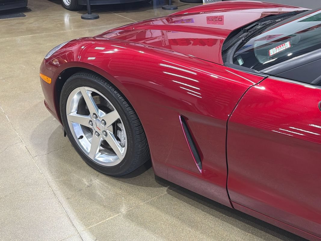 Used 2006 Chevrolet Corvette Convertible w/ Preferred Equipment Group RWD image 92