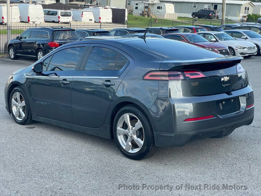 Used 2013 Chevrolet Volt Premium w/ Premium Trim Package FWD image 5