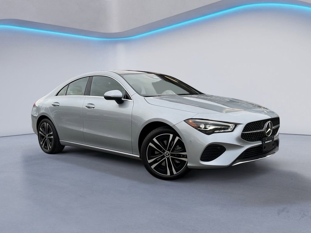 Used 2025 Mercedes-Benz CLA 250 4MATIC image 1
