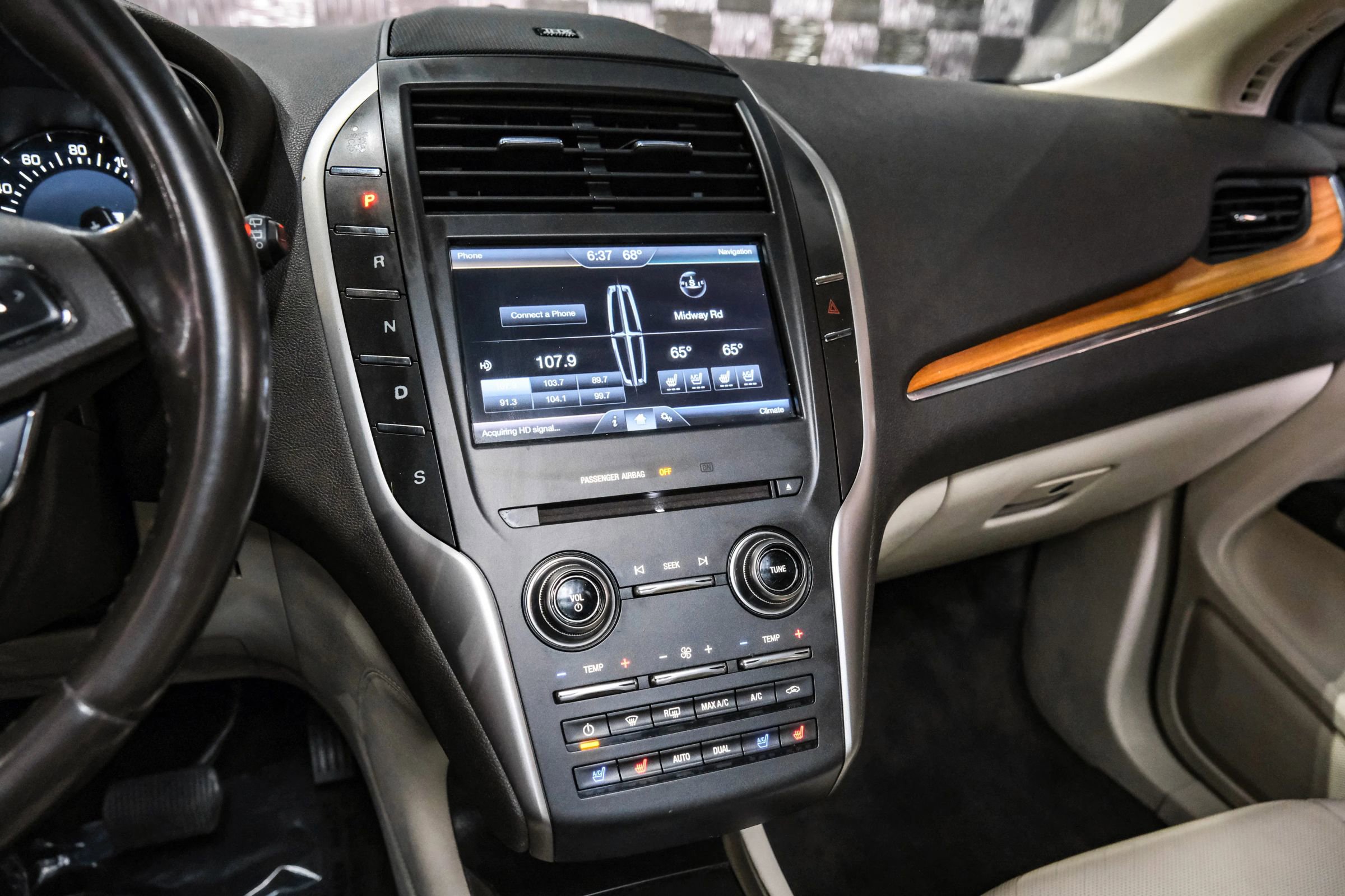 Used 2015 Lincoln MKC AWD w/ Equipment Group 102A Reserve image 21