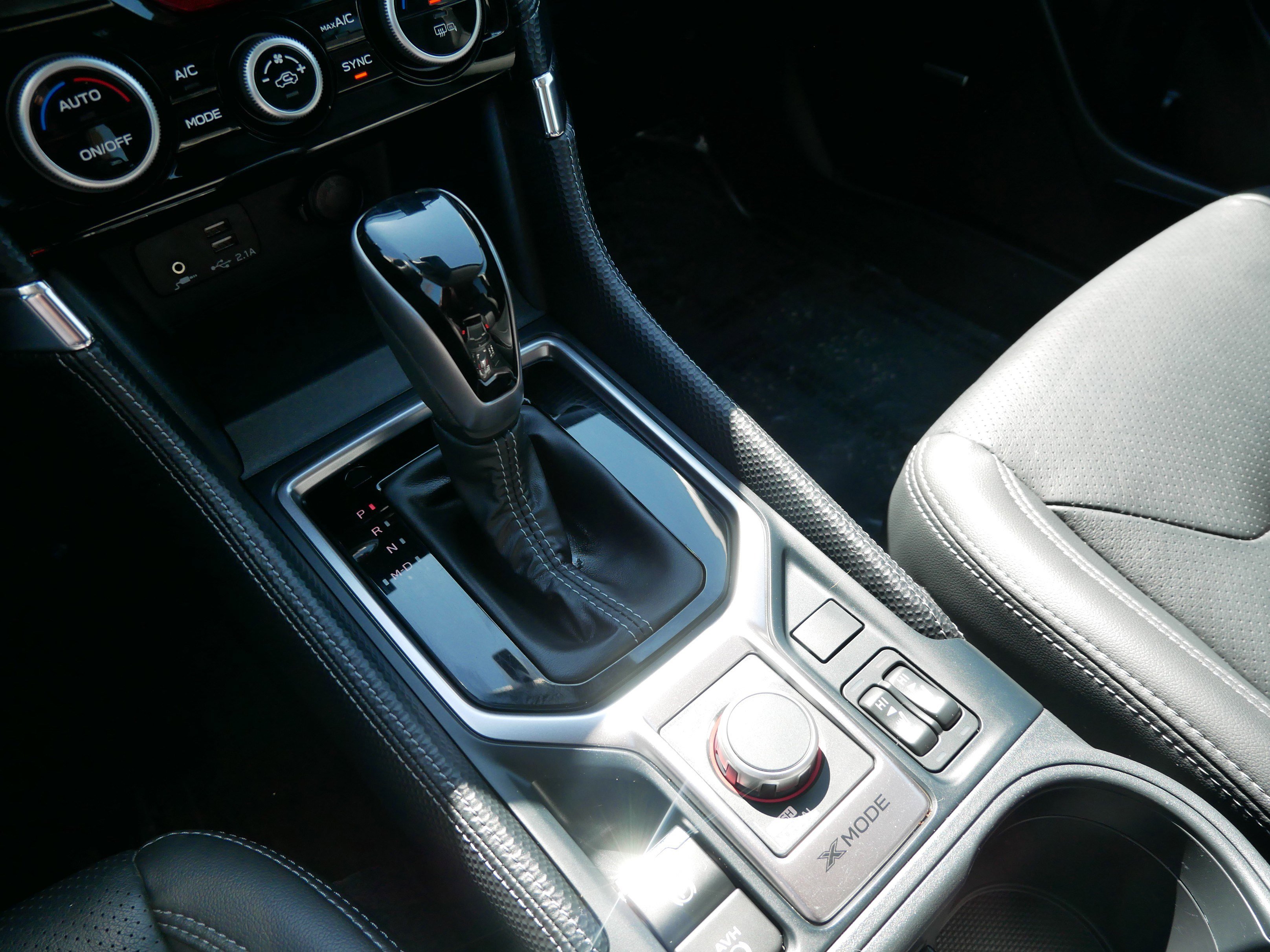 Certified 2024 Subaru Forester Touring w/ Pop Package 2 image 24