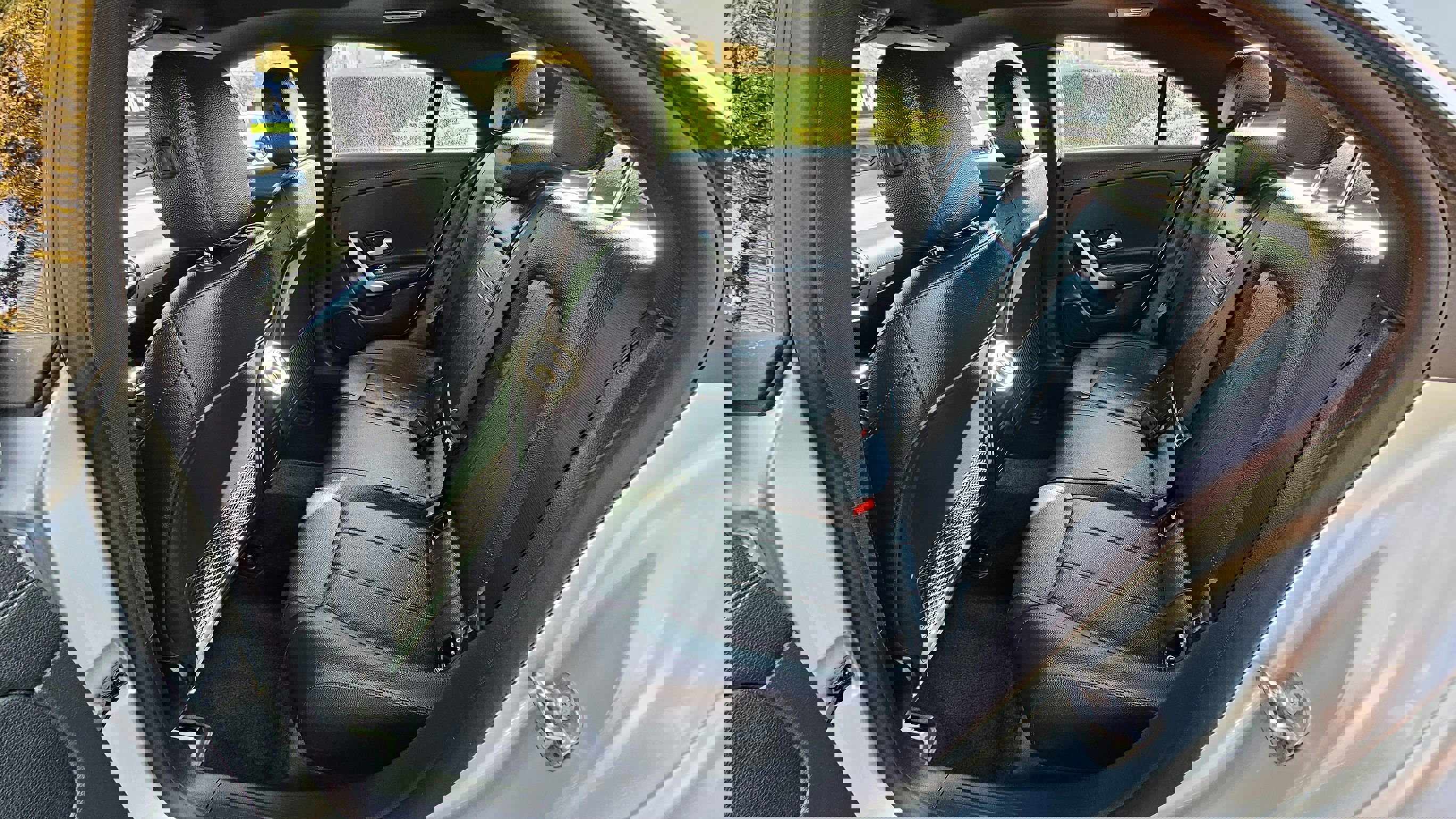 Used 2025 Mercedes-Benz CLA 250 4MATIC image 17