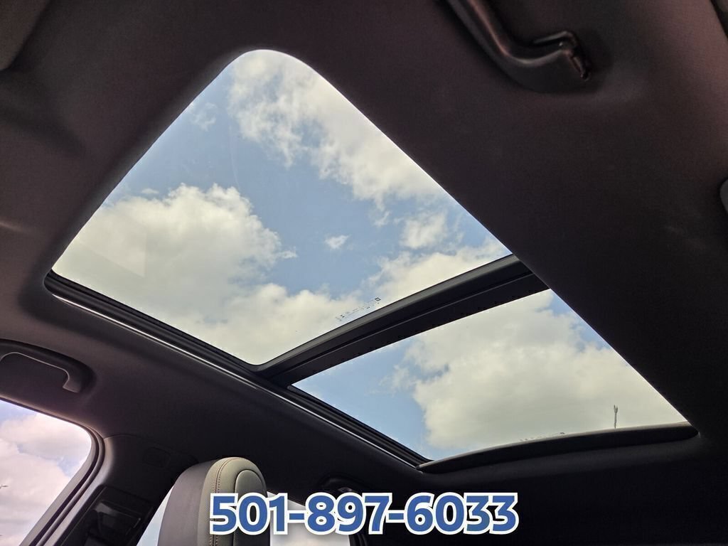 Used 2023 Chevrolet TrailBlazer RS w/ Sun and Liftgate Package FWD image 17