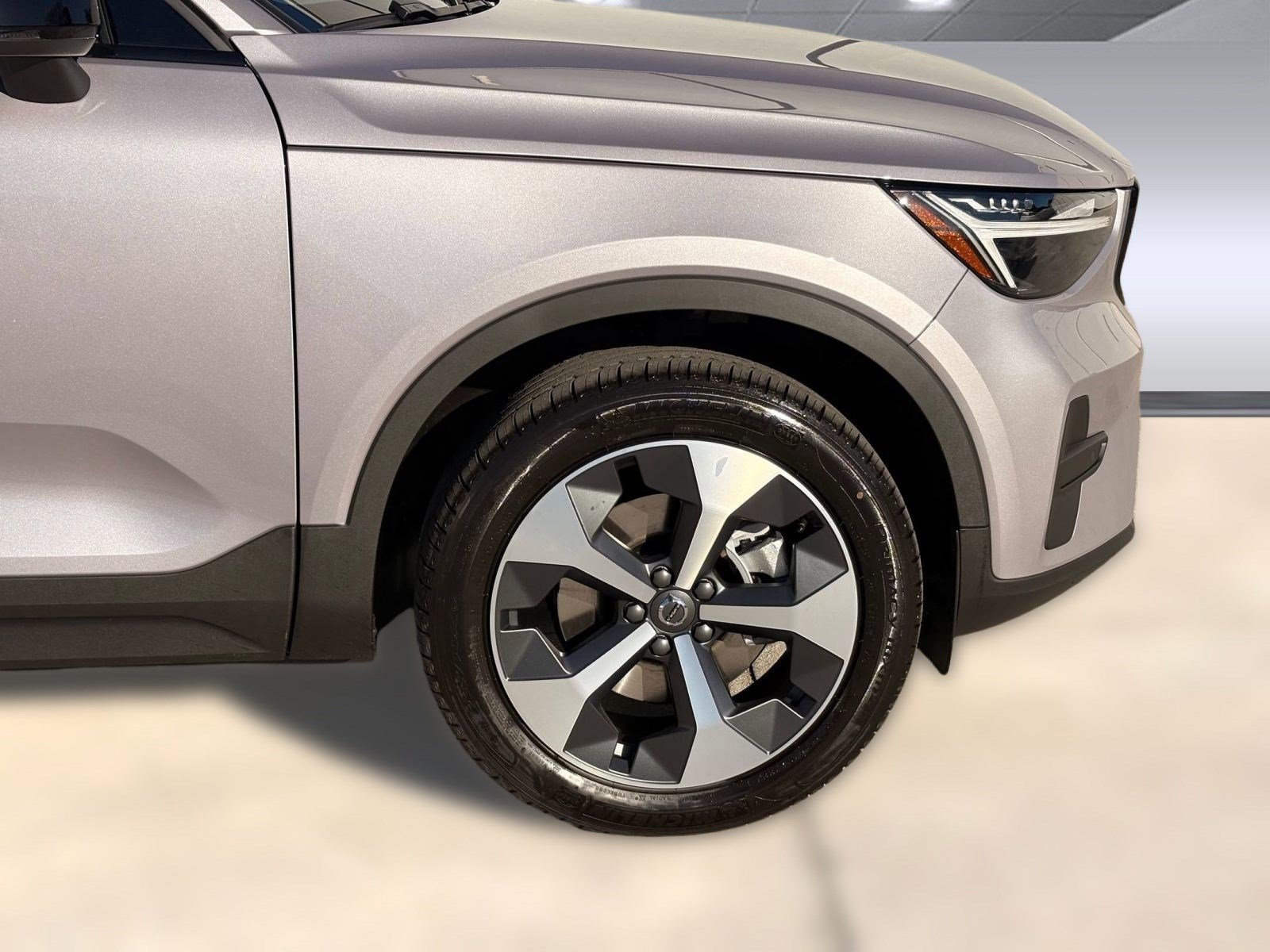 Certified 2026 Volvo XC40 B5 Core w/ Climate Package AWD/4WD image 12