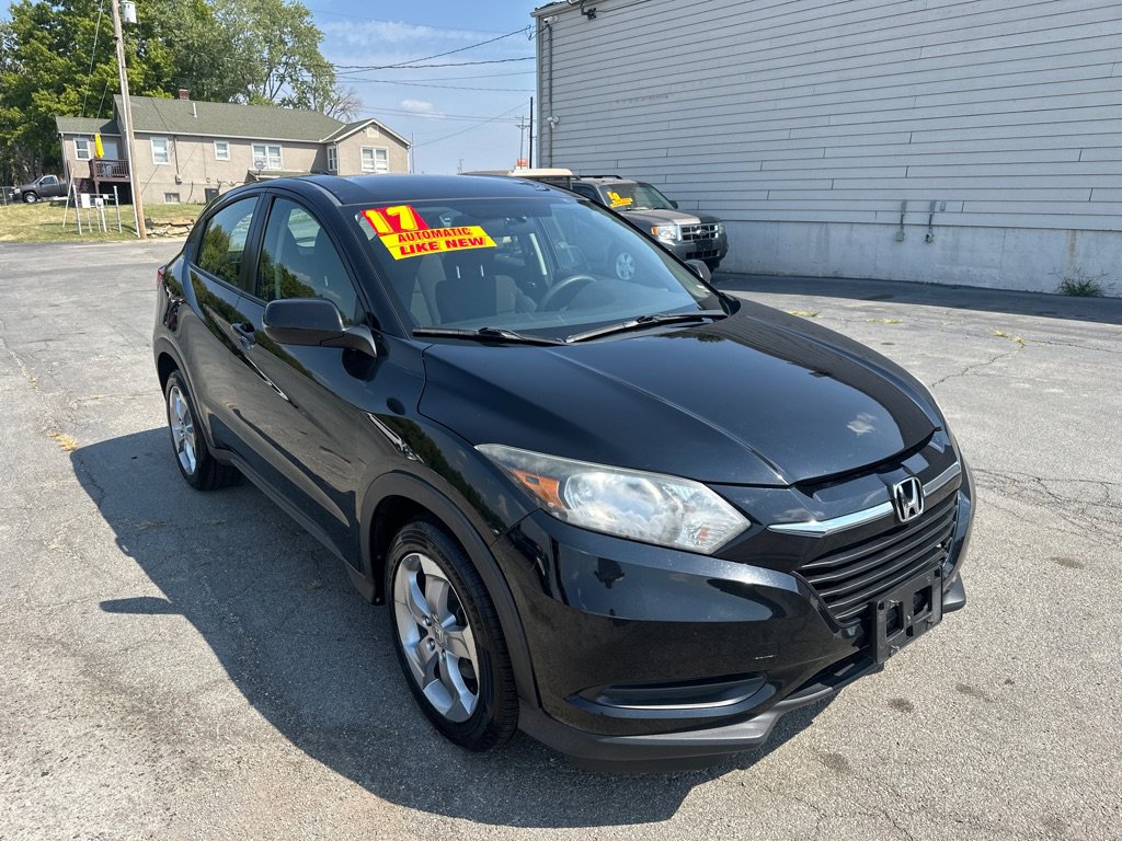 Used 2017 Honda HR-V LX image 4