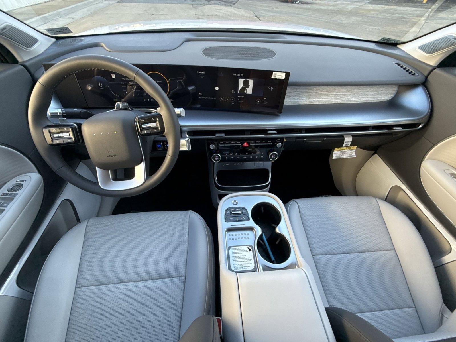 New 2026 Hyundai Ioniq 9 Limited image 23