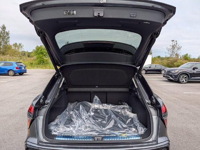 New 2026 Audi Q3 quattro 2.0T AWD/4WD image 16