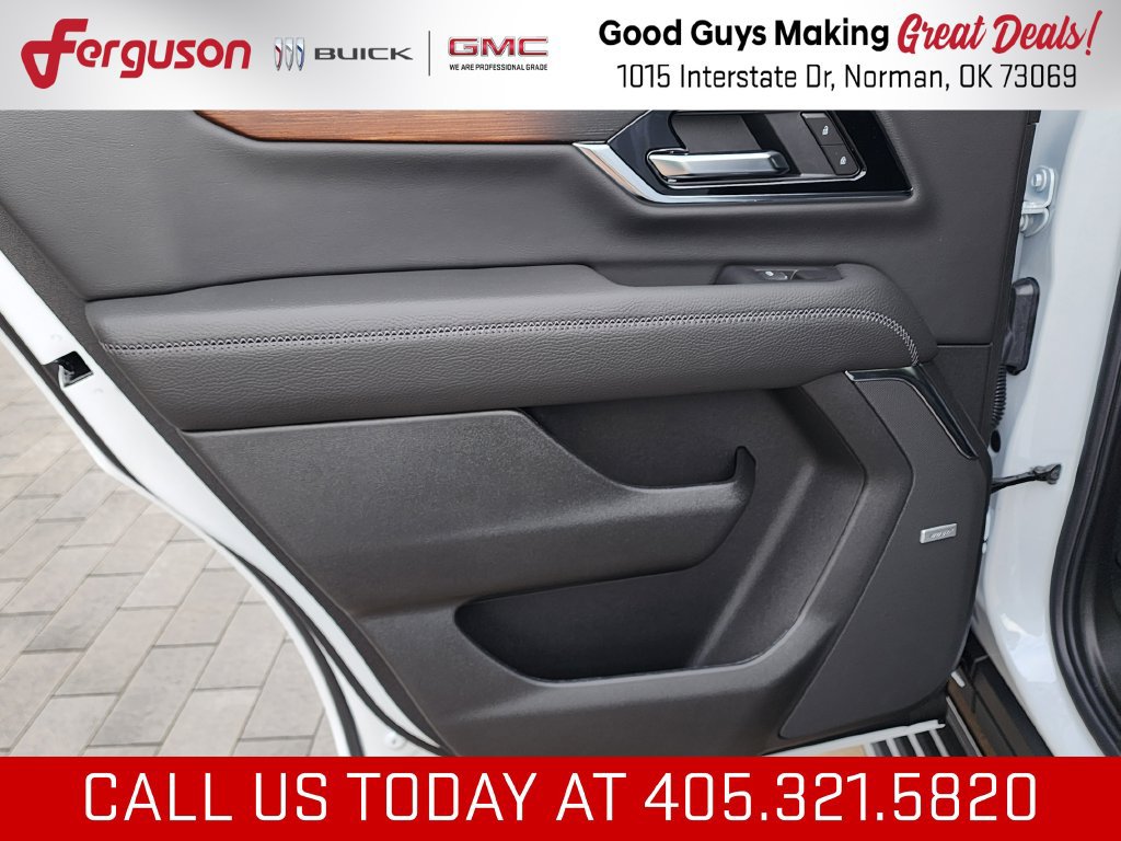 New 2026 GMC Yukon Denali w/ Denali Reserve Package AWD/4WD image 50