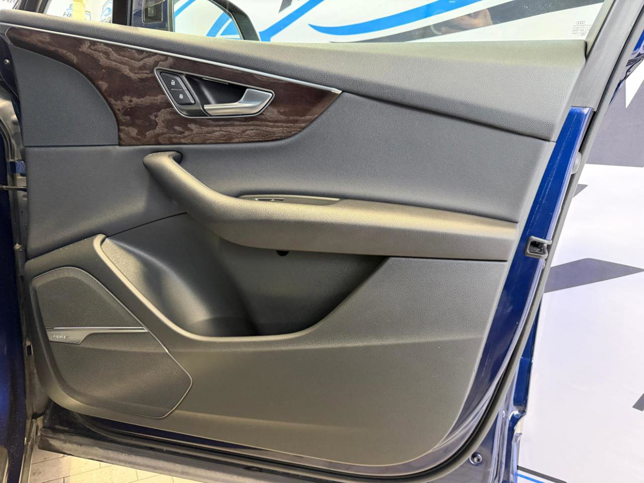 Used 2020 Audi Q7 3.0T Premium Plus w/ Premium Plus Package image 29