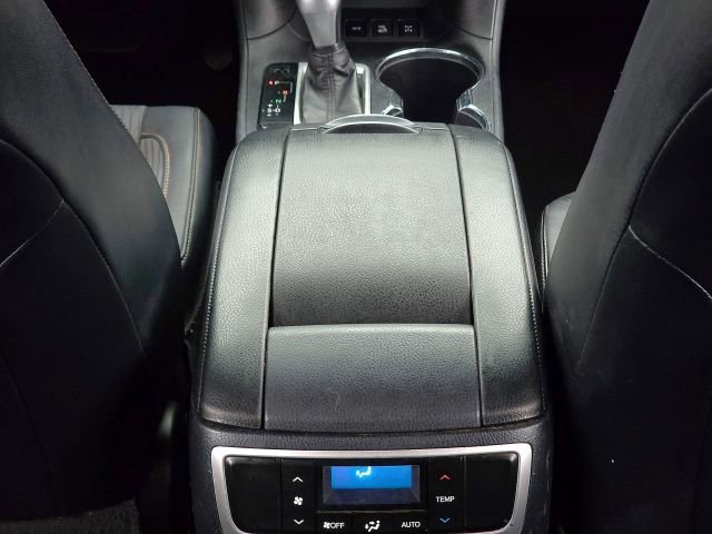 Used 2015 Toyota Highlander LE image 19