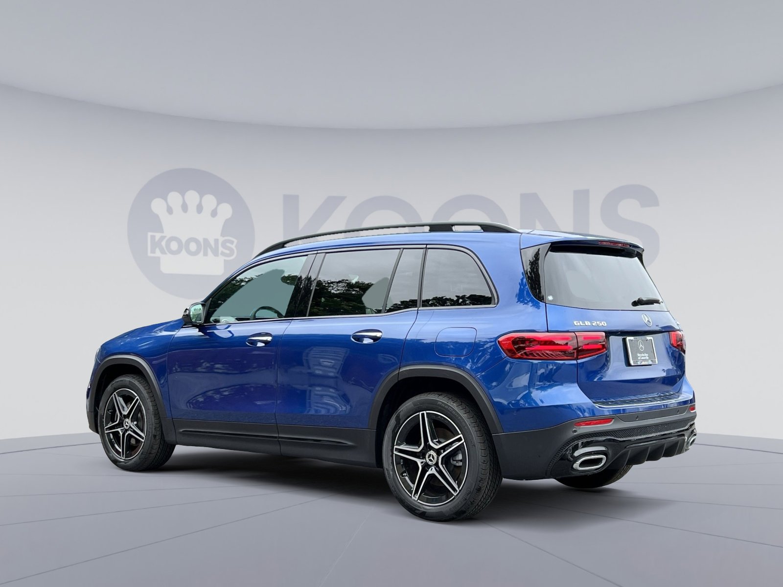 New 2026 Mercedes-Benz GLB 250 4MATIC image 4