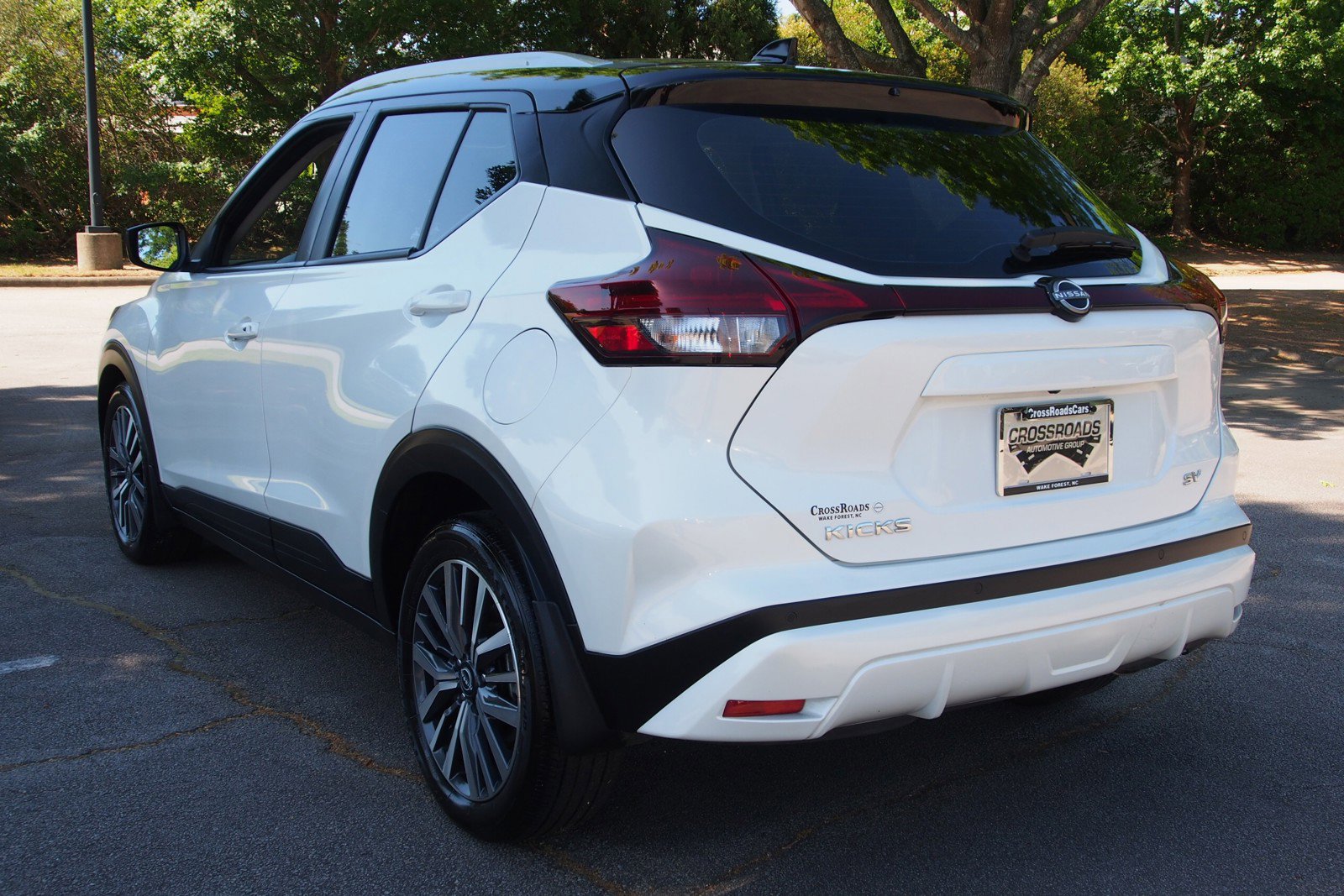 Used 2024 Nissan Kicks SV FWD image 5