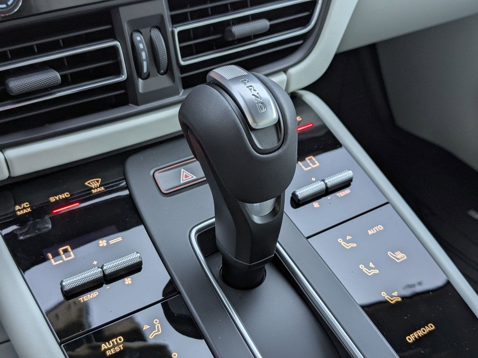 New 2026 Porsche Macan GTS AWD/4WD image 20