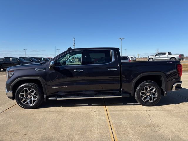 Used 2024 GMC Sierra 1500 SLT AWD/4WD image 6