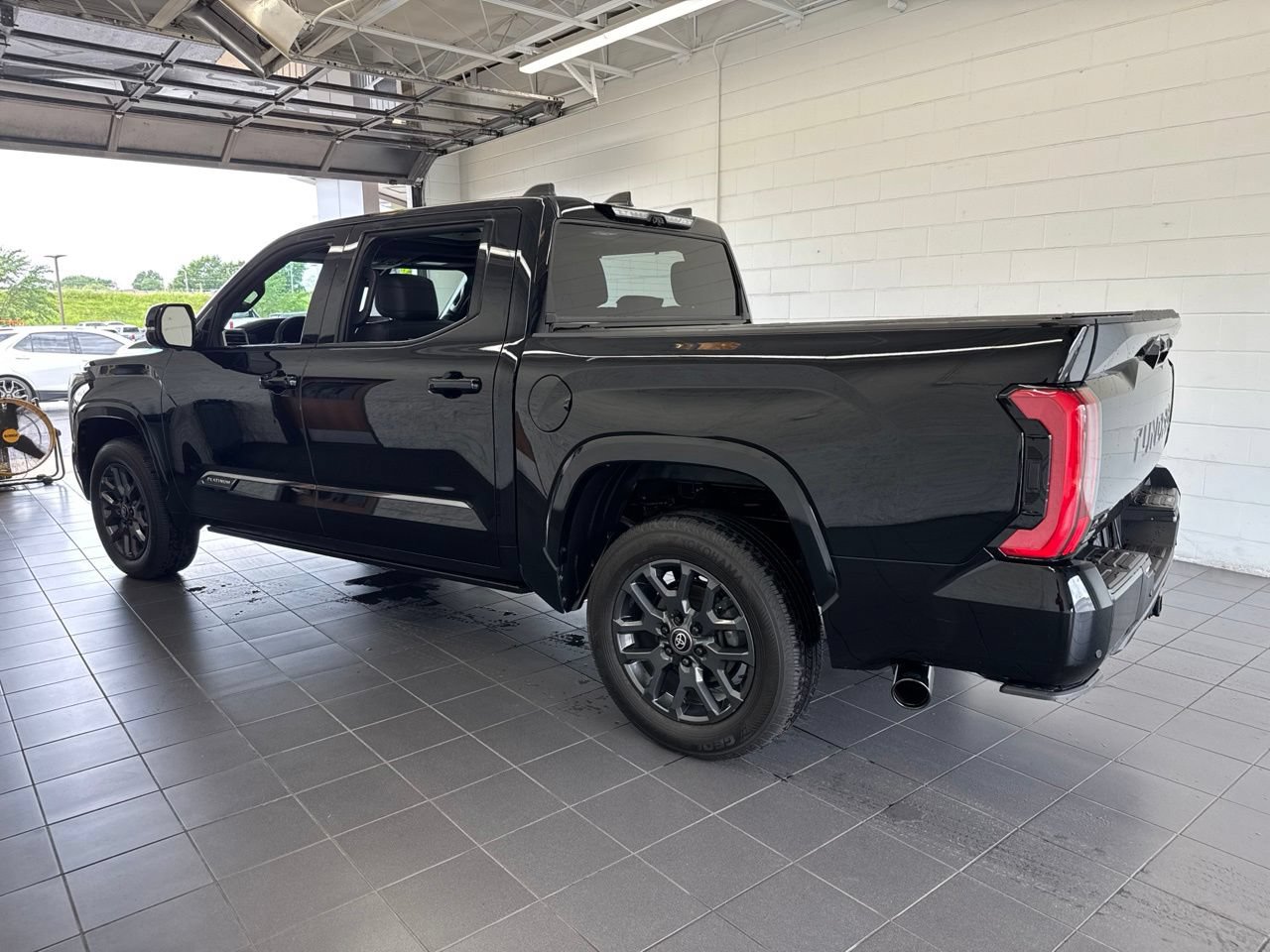 Certified 2025 Toyota Tundra Platinum AWD/4WD image 5