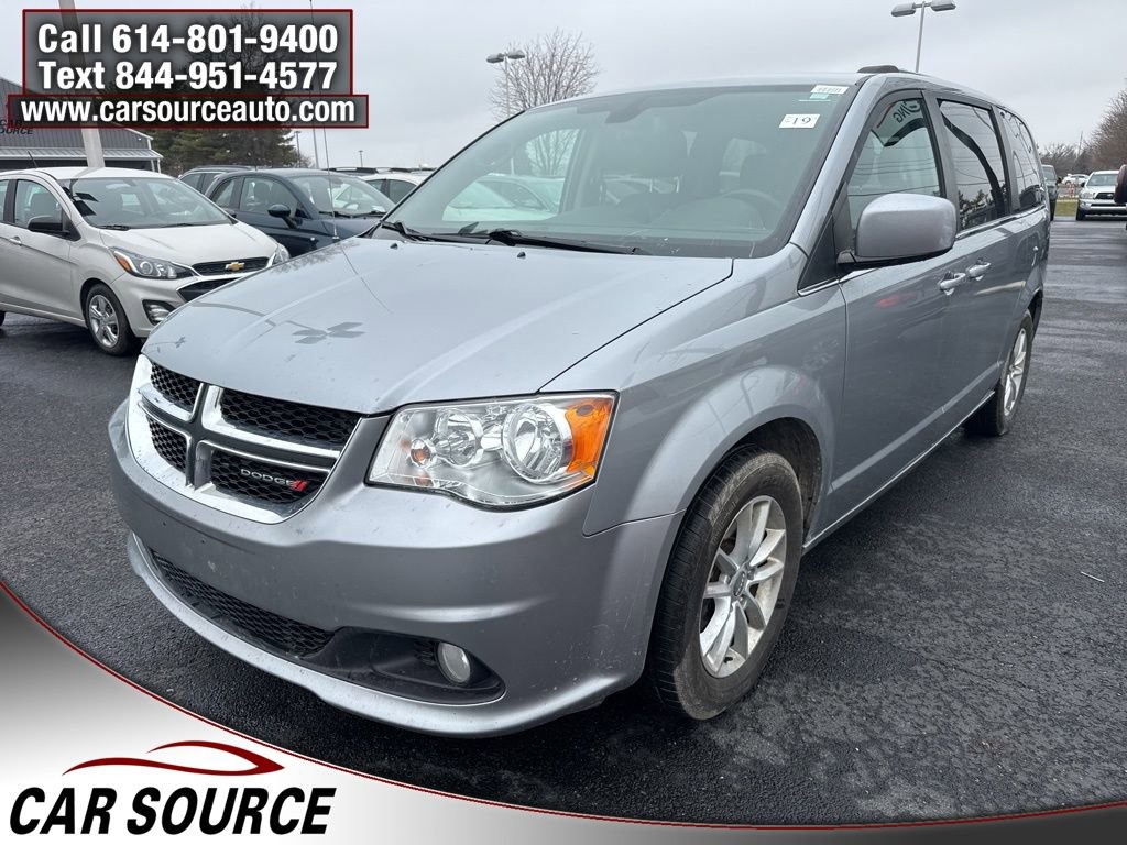 Used 2019 Dodge Grand Caravan SXT image 2