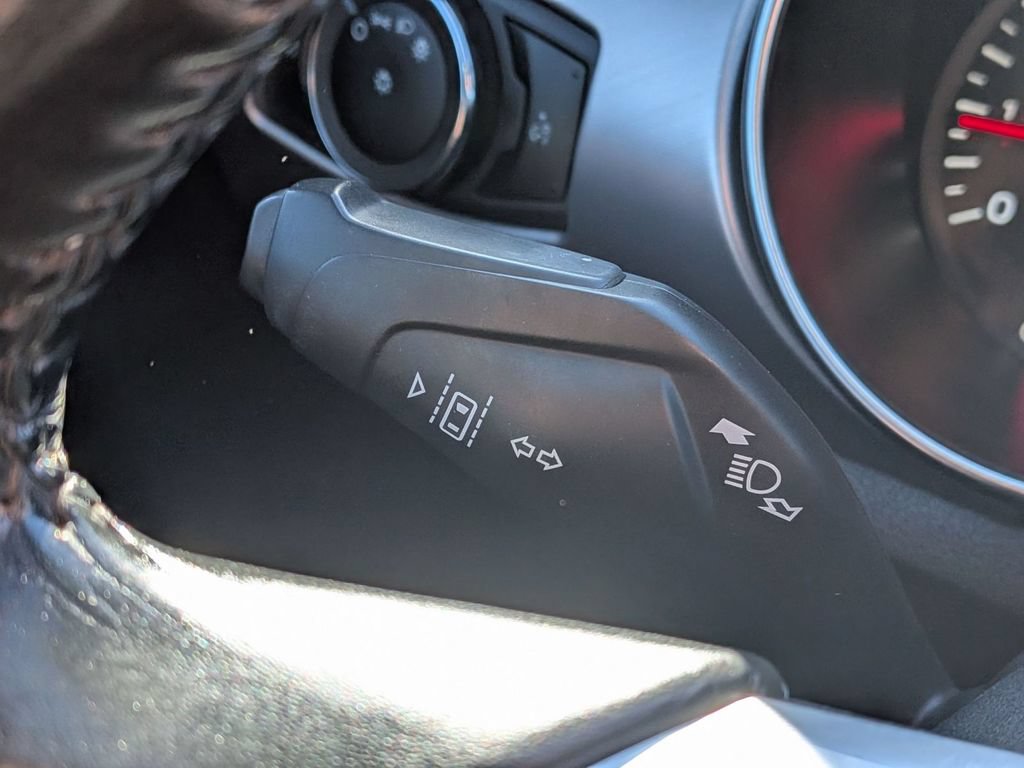 Used 2023 Ford Mustang Convertible RWD image 23