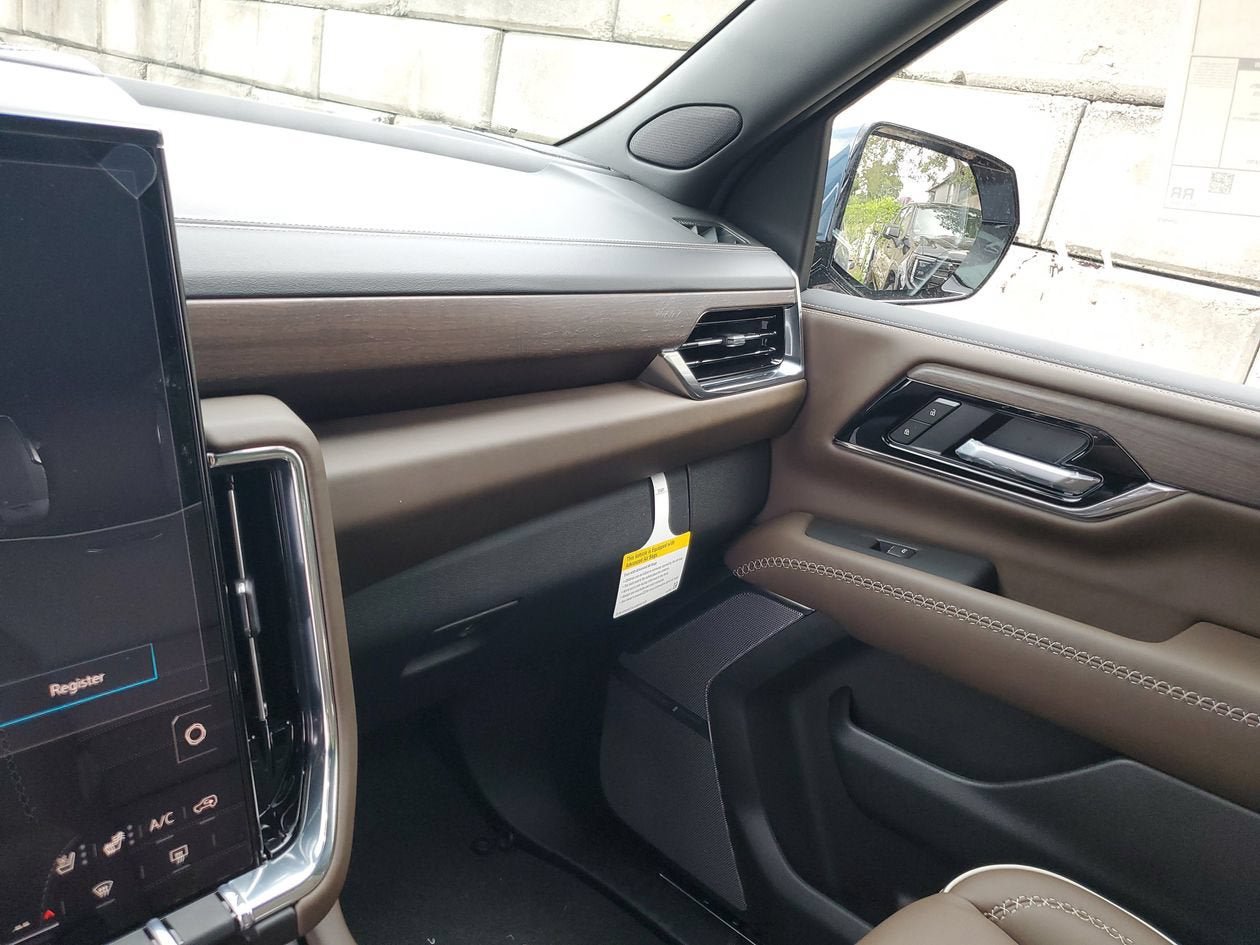 New 2026 GMC Yukon XL Denali Ultimate AWD/4WD image 25
