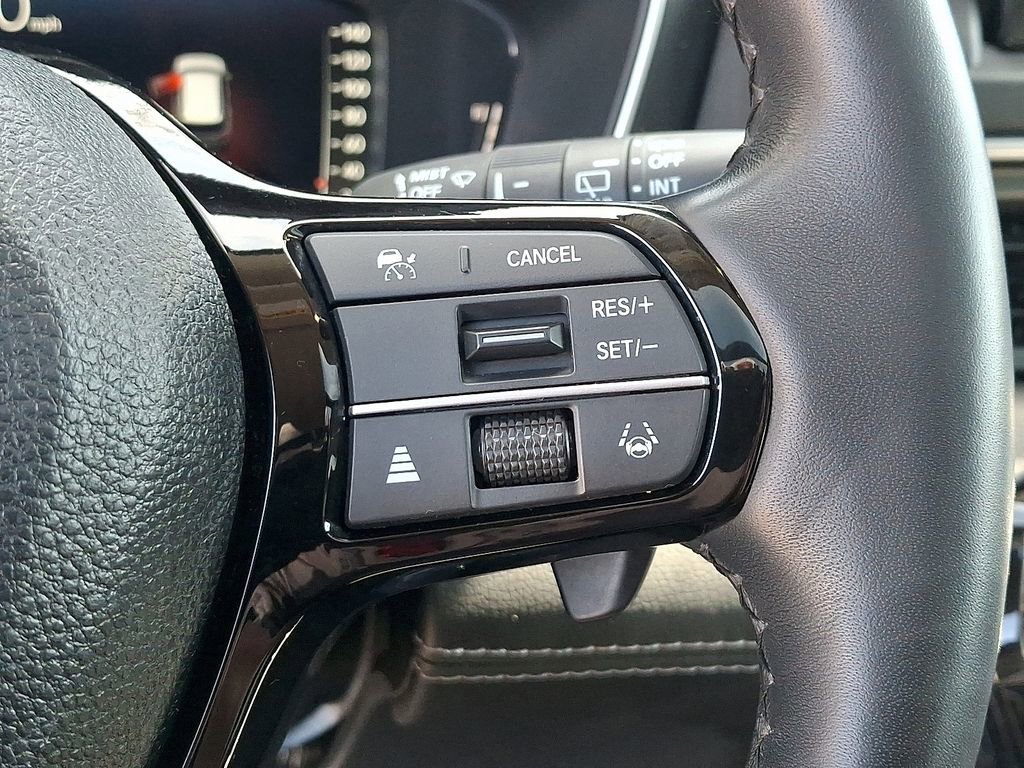 Used 2023 Honda Pilot Elite image 24