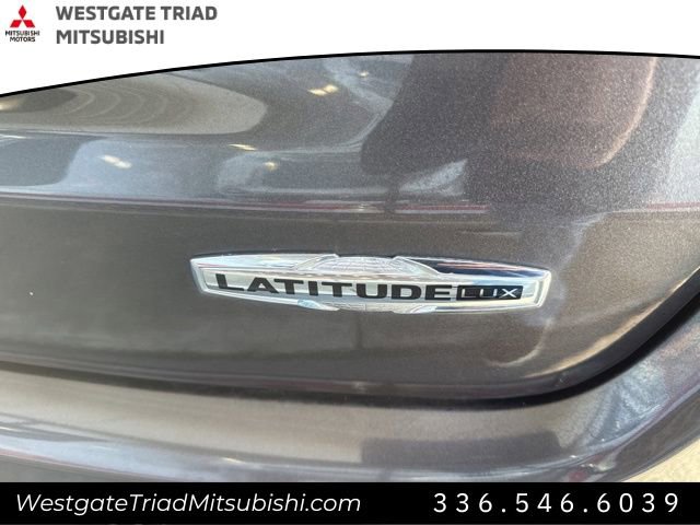 Used 2022 Jeep Compass Latitude image 11