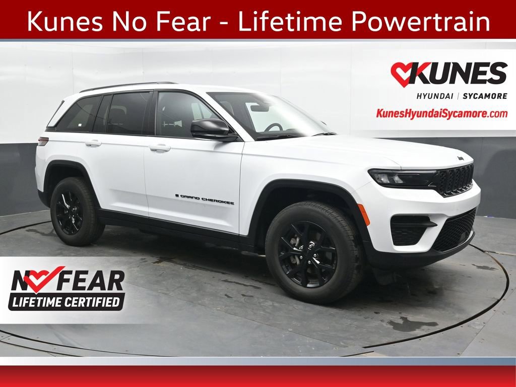 Used 2025 Jeep Grand Cherokee Altitude AWD/4WD image 1
