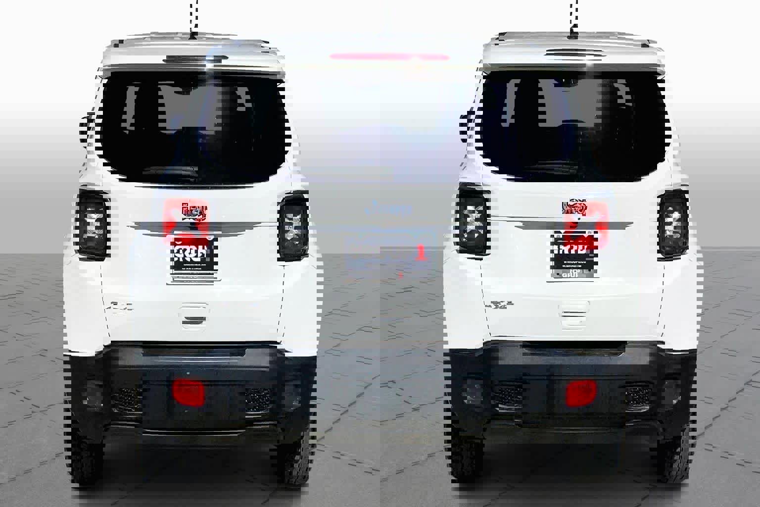 Used 2023 Jeep Renegade Latitude image 4