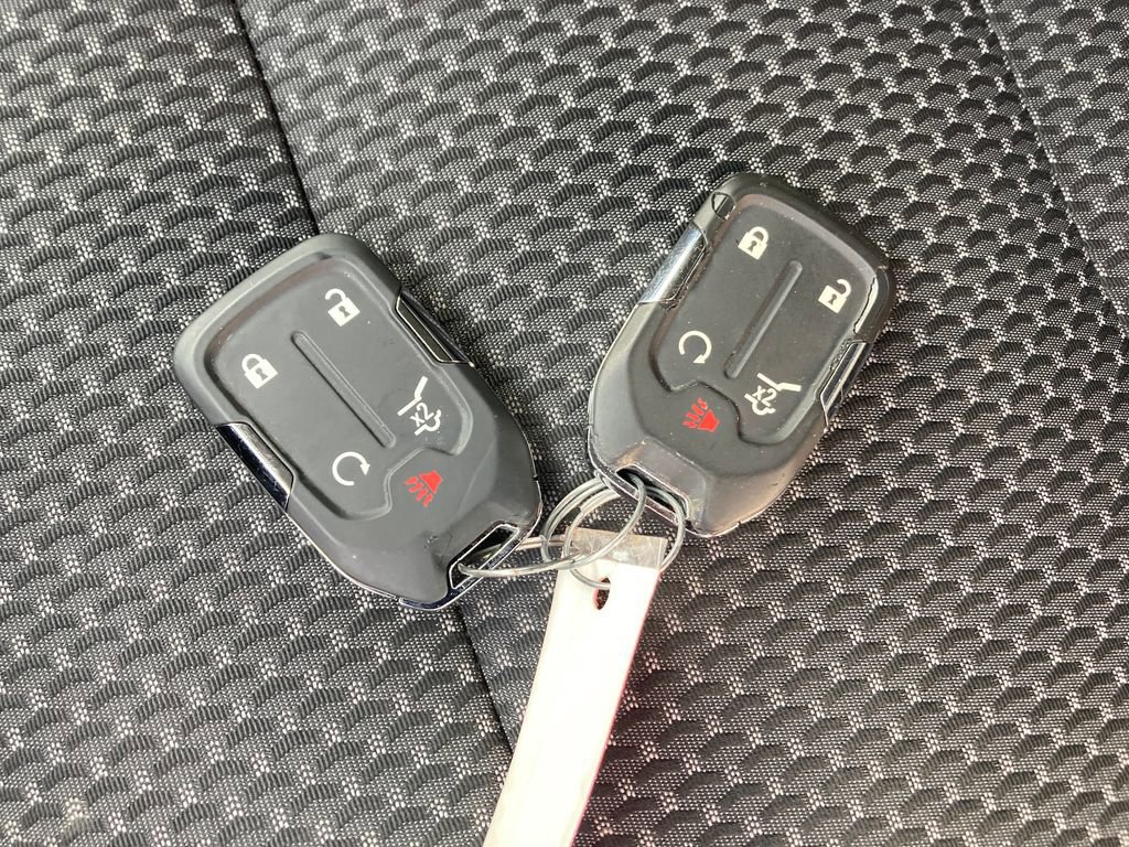 Used 2021 GMC Acadia SLE w/ Driver Convenience Package image 39