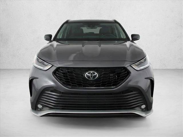 Certified 2024 Toyota Highlander XSE image 2