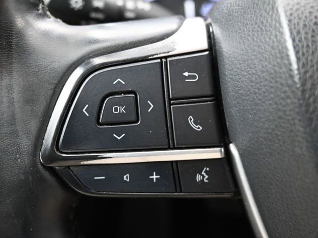 Used 2022 Toyota Highlander XLE image 25