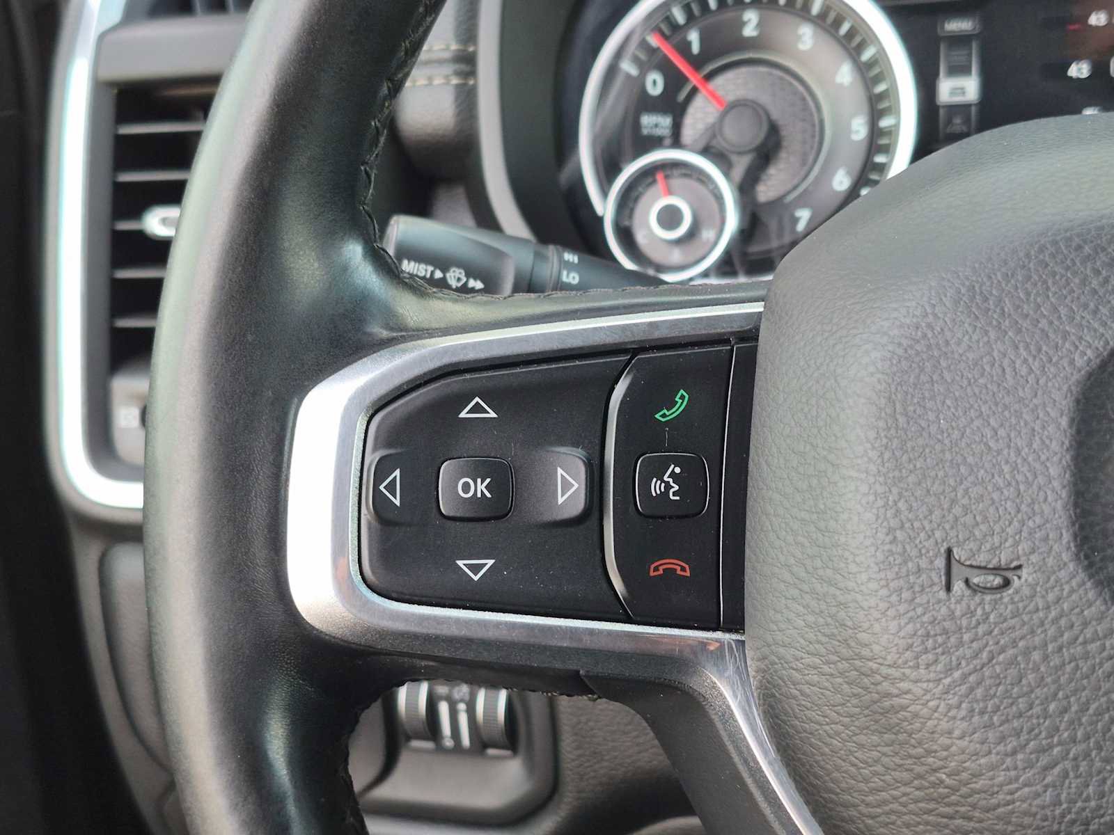 Used 2019 RAM 1500 Laramie AWD/4WD image 31