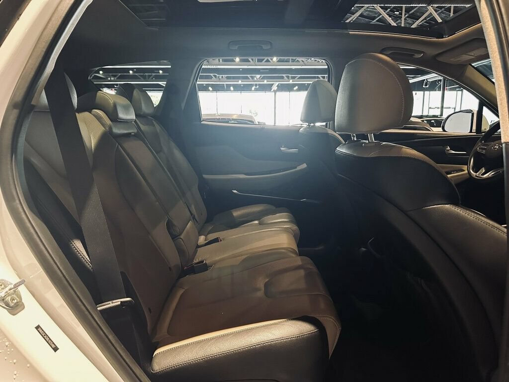 Used 2020 Hyundai Santa Fe SEL w/ Convenience + Premium Package AWD/4WD image 22