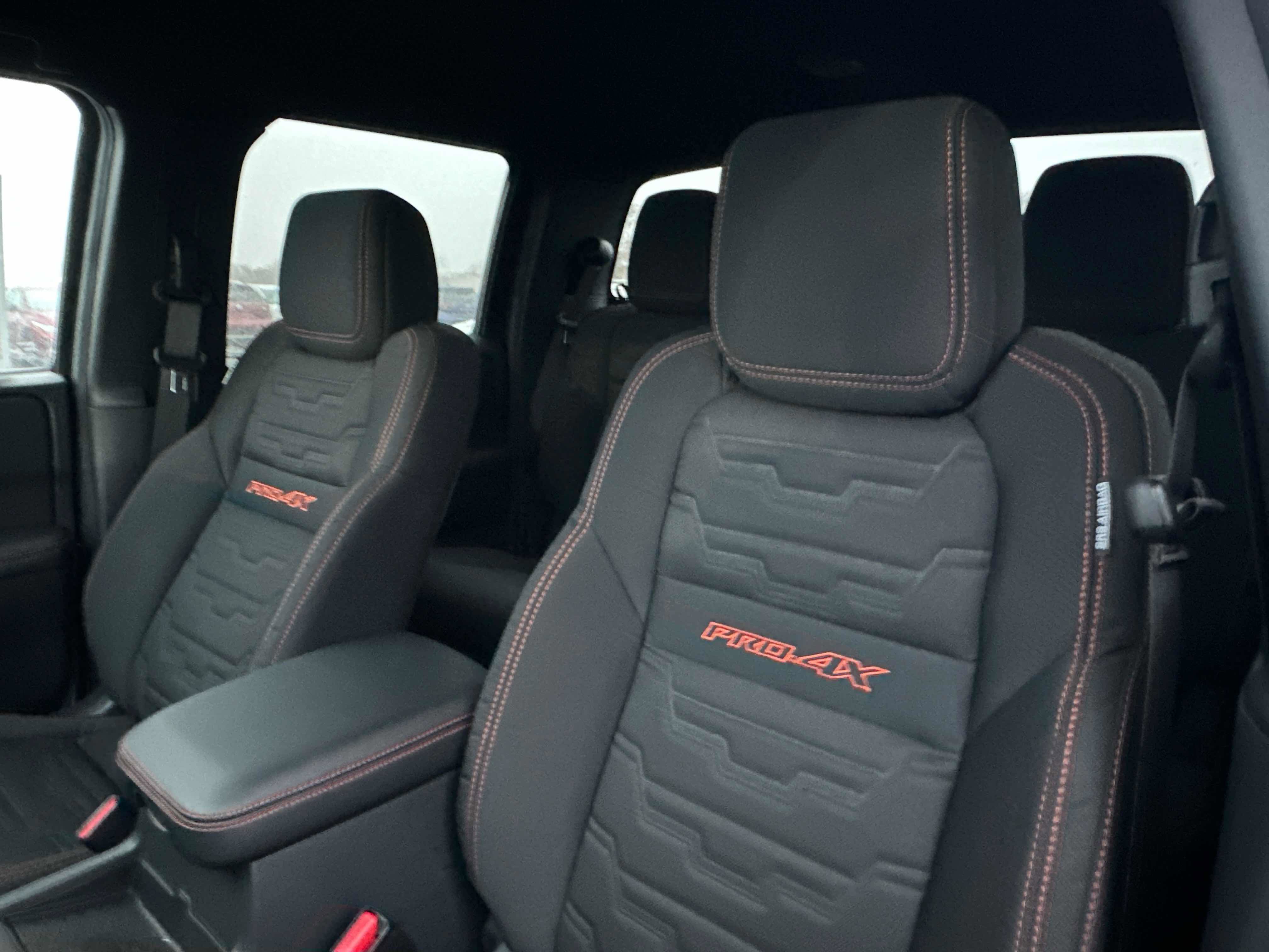 New 2026 Nissan Frontier PRO-4X w/ Pro-4x Convenience Package image 26