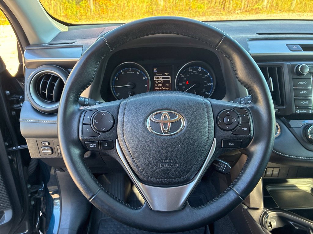 Used 2018 Toyota RAV4 XLE w/ Plus Extra Value Package AWD/4WD image 35