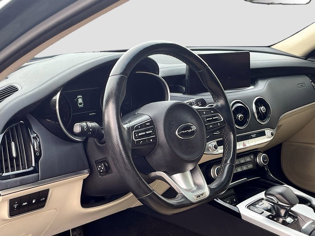 Used 2023 Kia Stinger GT2 AWD/4WD image 9