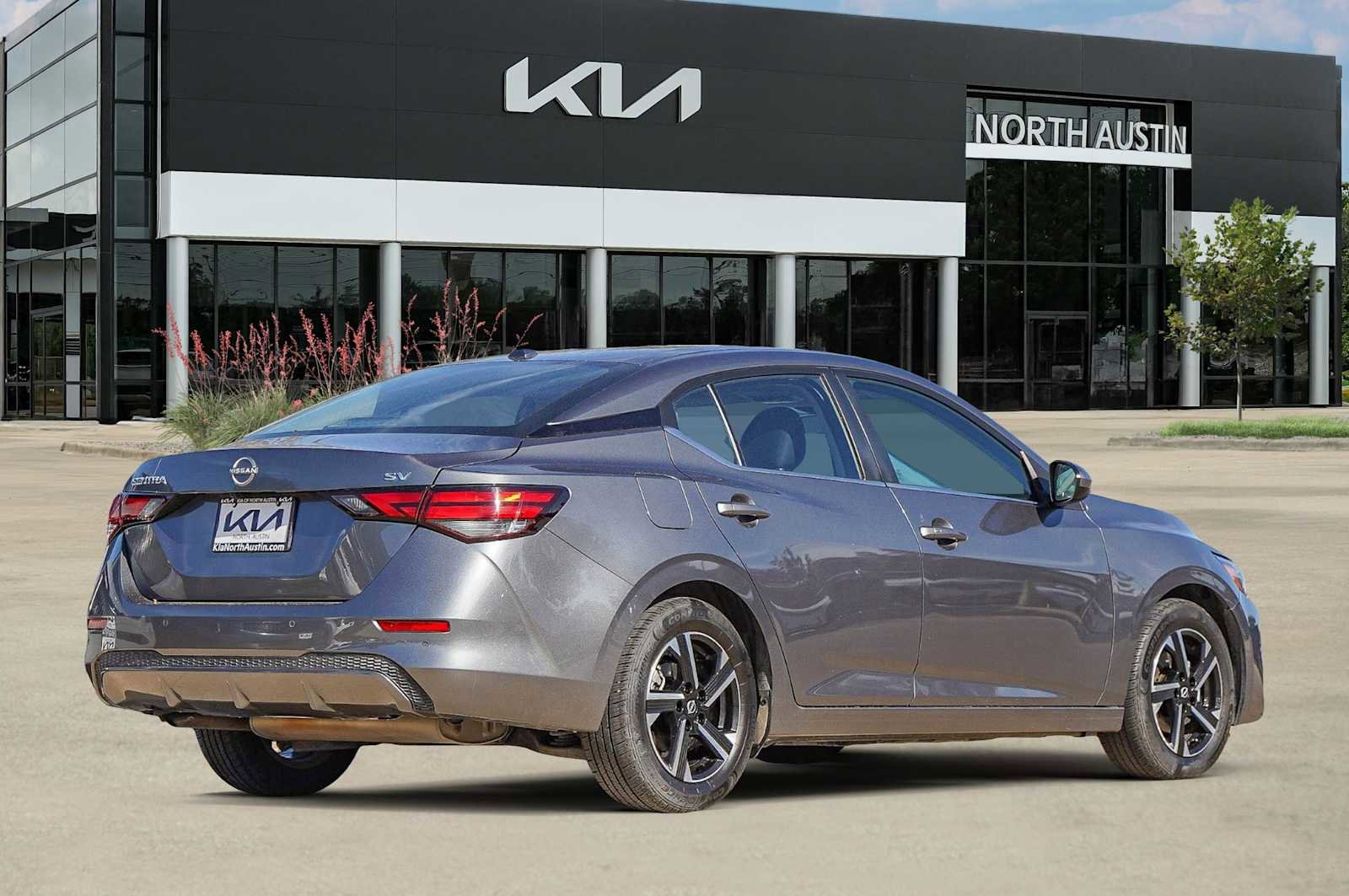 Used 2024 Nissan Sentra SV image 6