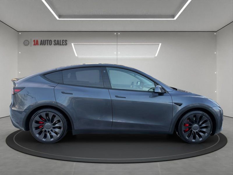 Used 2022 Tesla Model Y Performance image 6