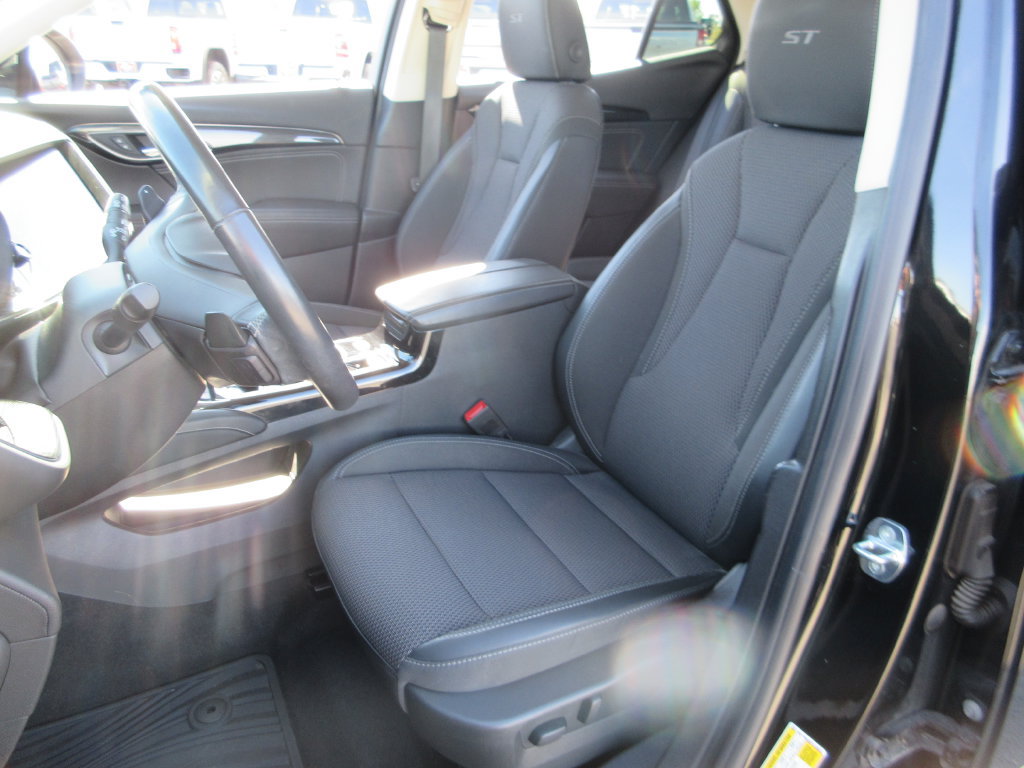 Certified 2023 Buick Envision Preferred w/ Sport Touring Package AWD/4WD image 17