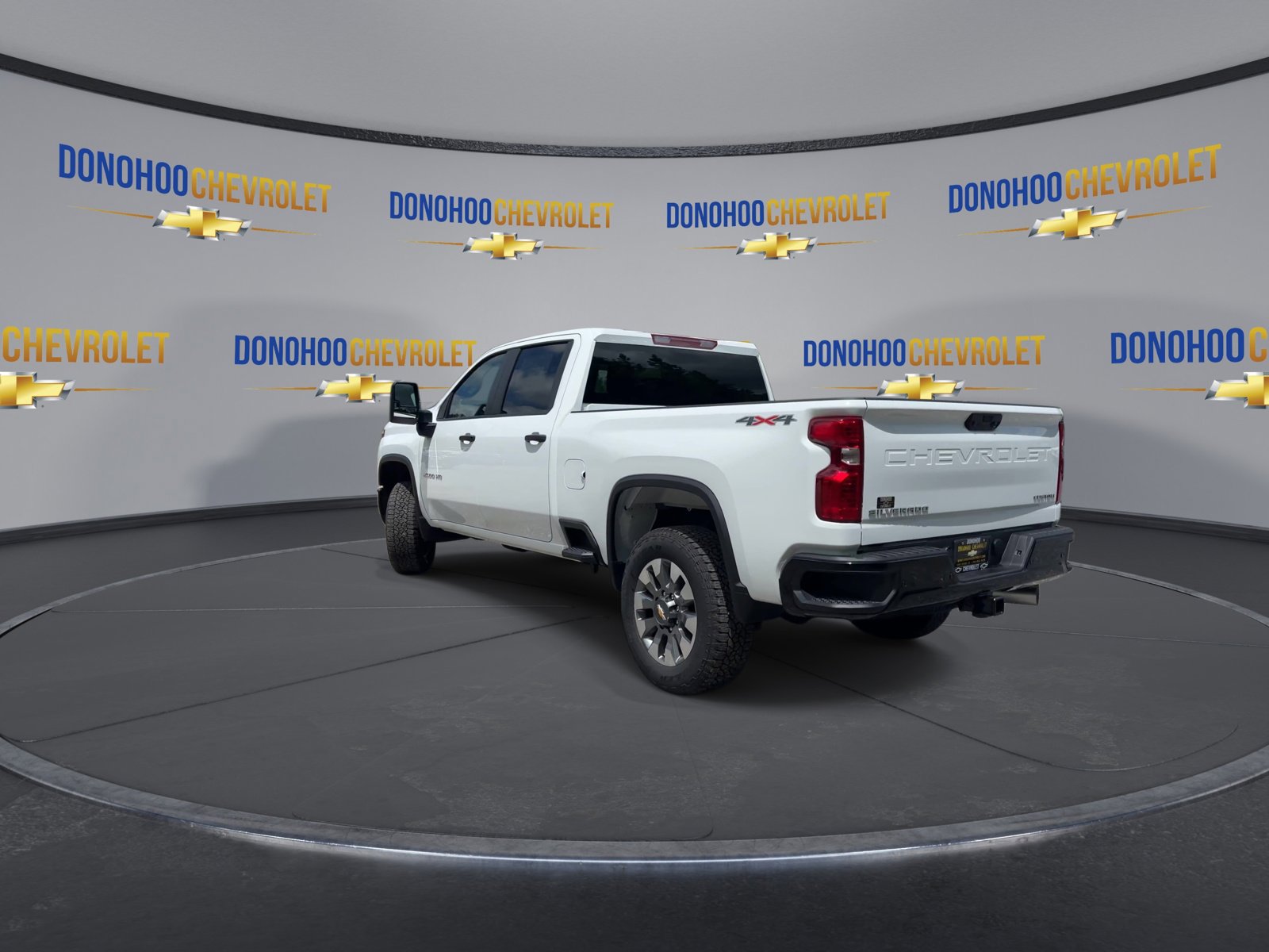 New 2026 Chevrolet Silverado 2500 Custom w/ Custom Value Package AWD/4WD image 6