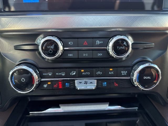Used 2025 Ford F250 King Ranch w/ Chrome Package image 30