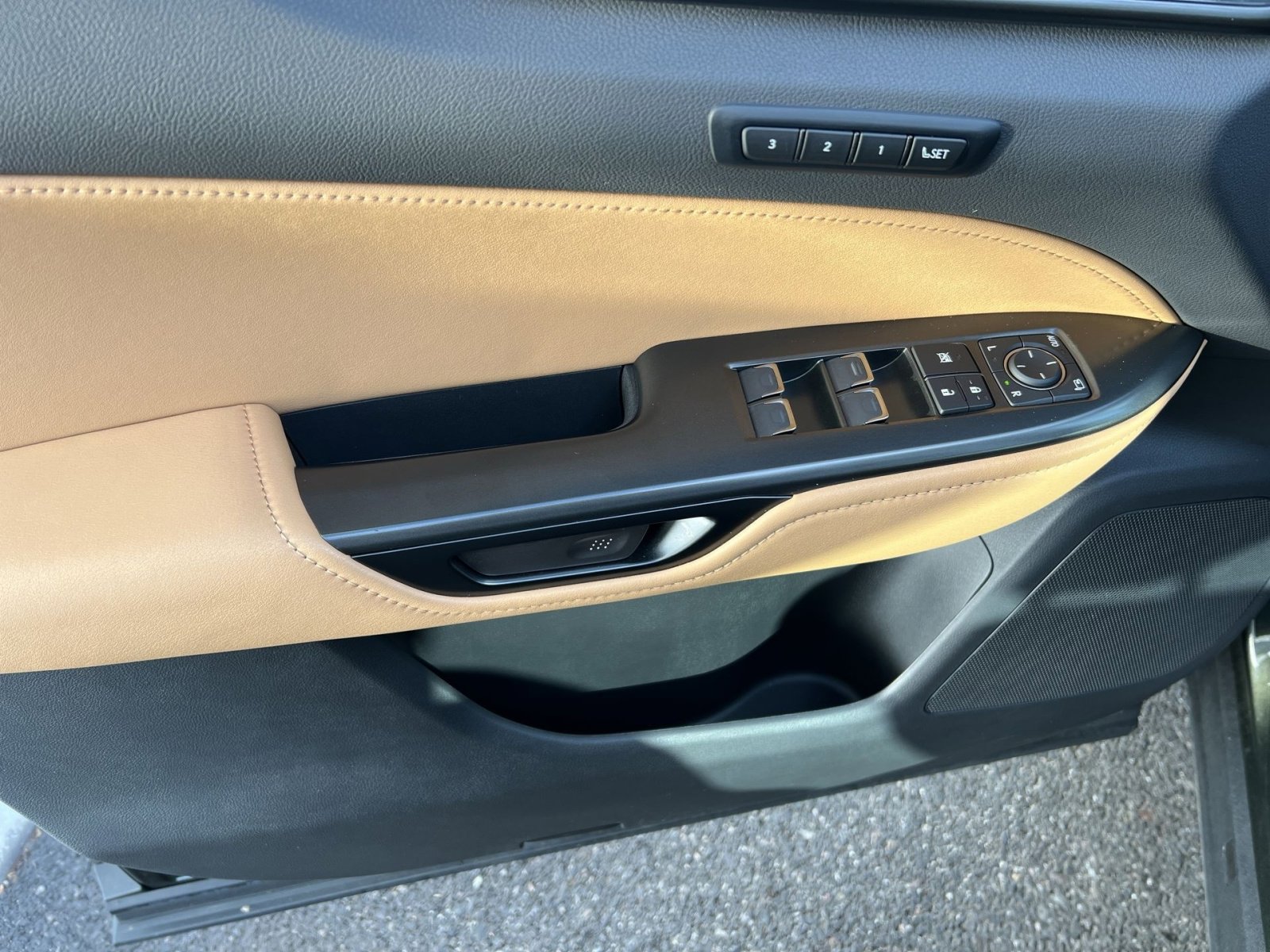 Used 2025 Lexus NX 350 AWD w/ Accessory Package (2T) image 23