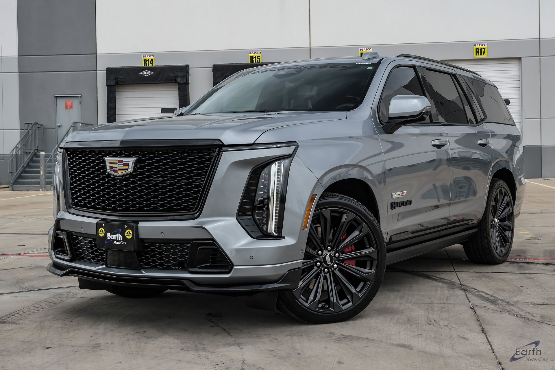 Used 2025 Cadillac Escalade V w/ LPO, Floor Liner Package AWD/4WD image 4