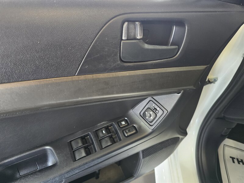 Used 2014 Mitsubishi Lancer ES image 17