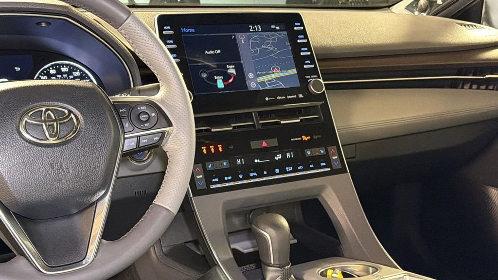 Used 2019 Toyota Avalon Limited w/ Advanced Safety Package image 17