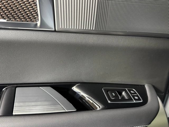 New 2027 Cadillac Vistiq Sport AWD/4WD image 25