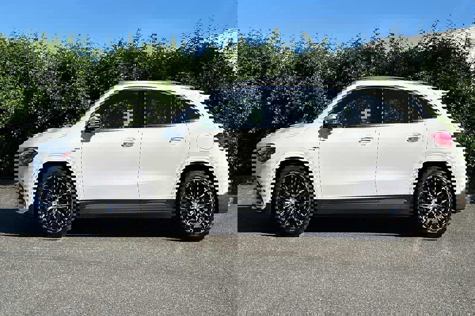 New 2026 Mercedes-Benz GLA 35 AMG 4MATIC image 6