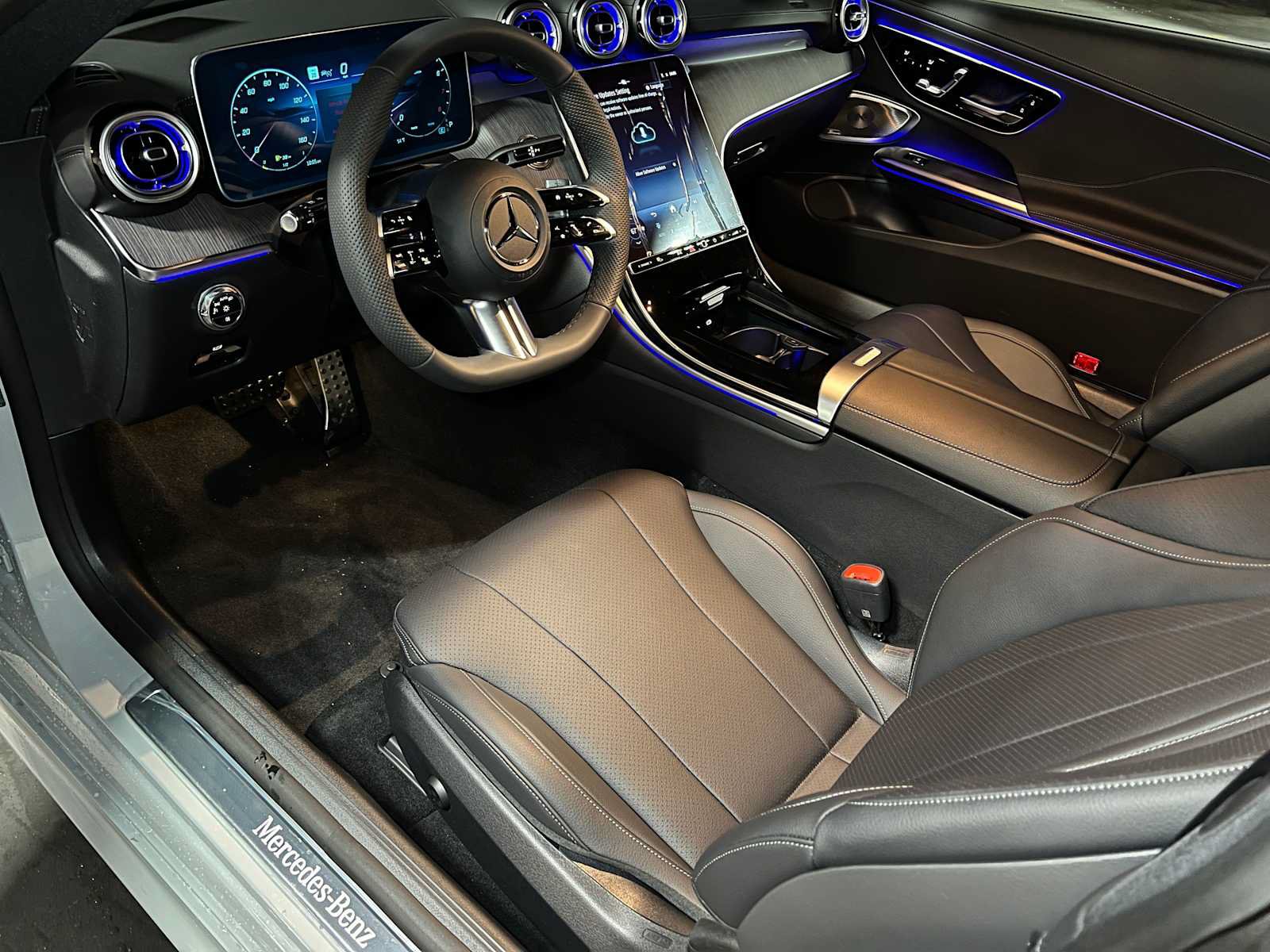 New 2026 Mercedes-Benz CLE 300 4MATIC Coupe image 23