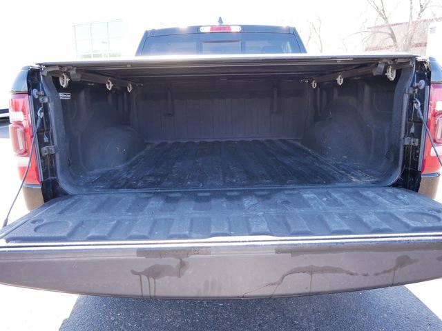 Used 2019 RAM 1500 Laramie AWD/4WD image 11