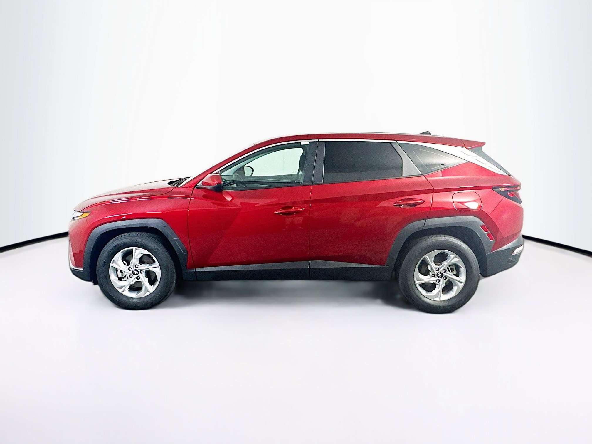 Used 2024 Hyundai Tucson SE image 4