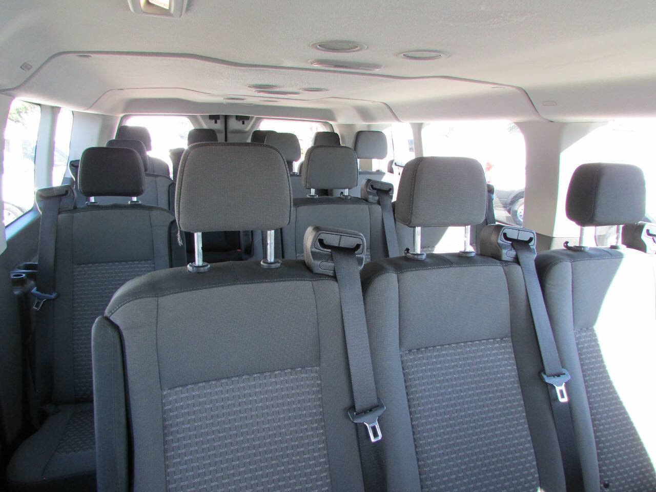 Used 2023 Ford Transit 350 XLT image 26
